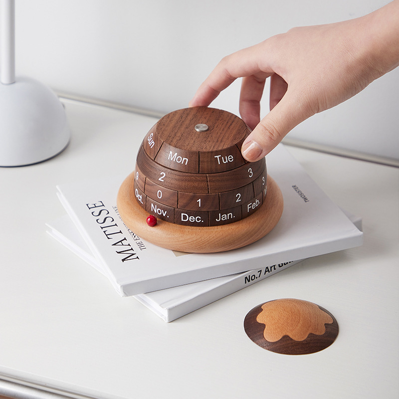 Sustainable Living Gifts - Calendario Alfanumerico Creativo in Legno Sostenibile,